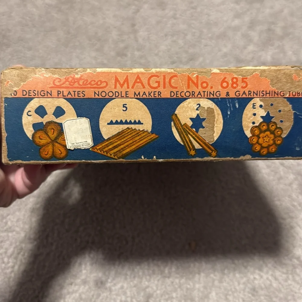 VINTAGE Ateco Magic 4 in1 Set- Cookie Maker/Molder, Noodle Maker, Cake Decorator